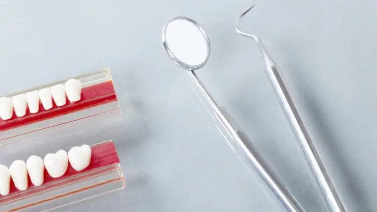 عوامل تاثیر گذار در قیمت لمینت دندان